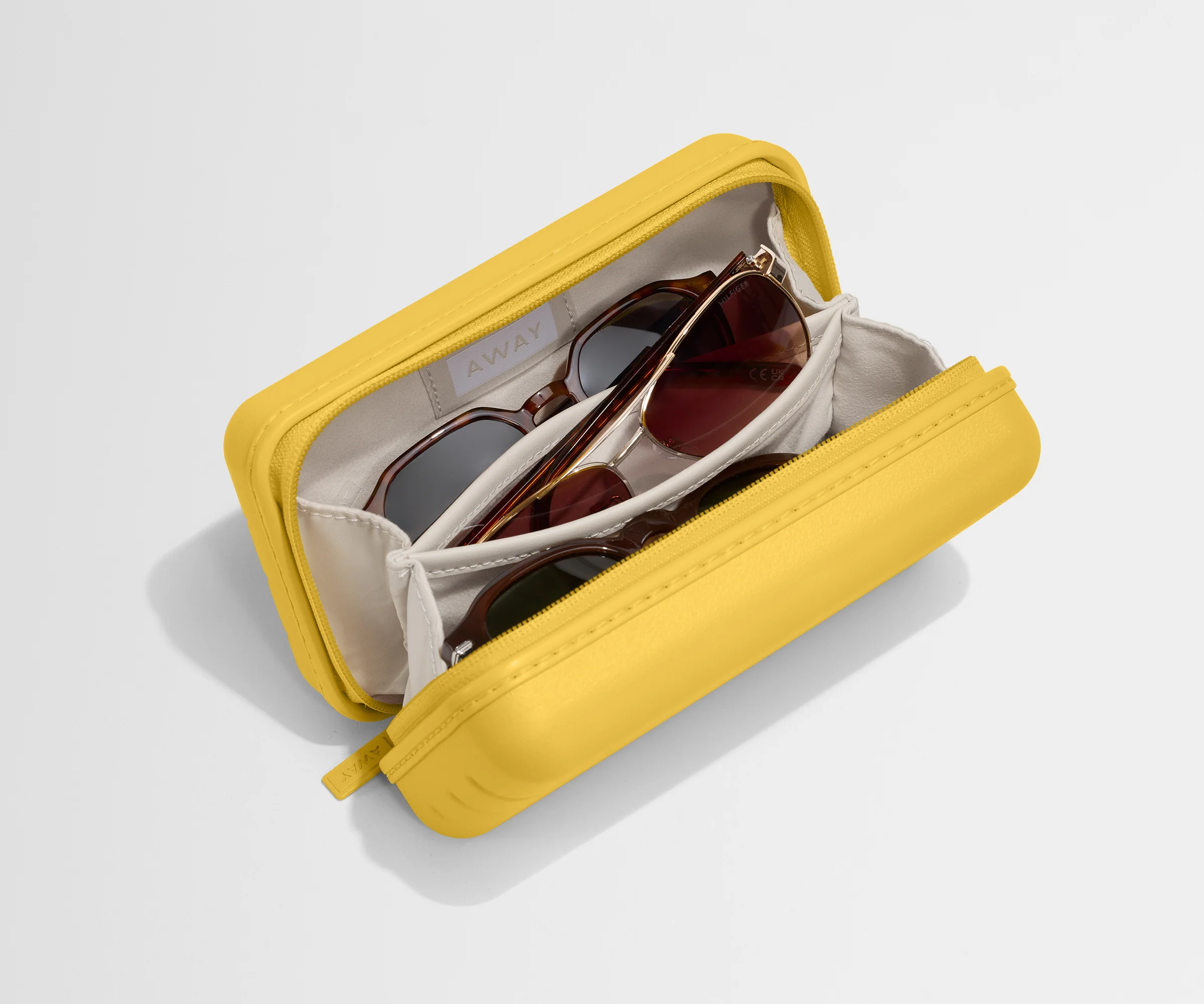 Travel Glasses Case in Golden Hour Yellow