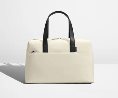 Front view of the Everywhere duffle bag