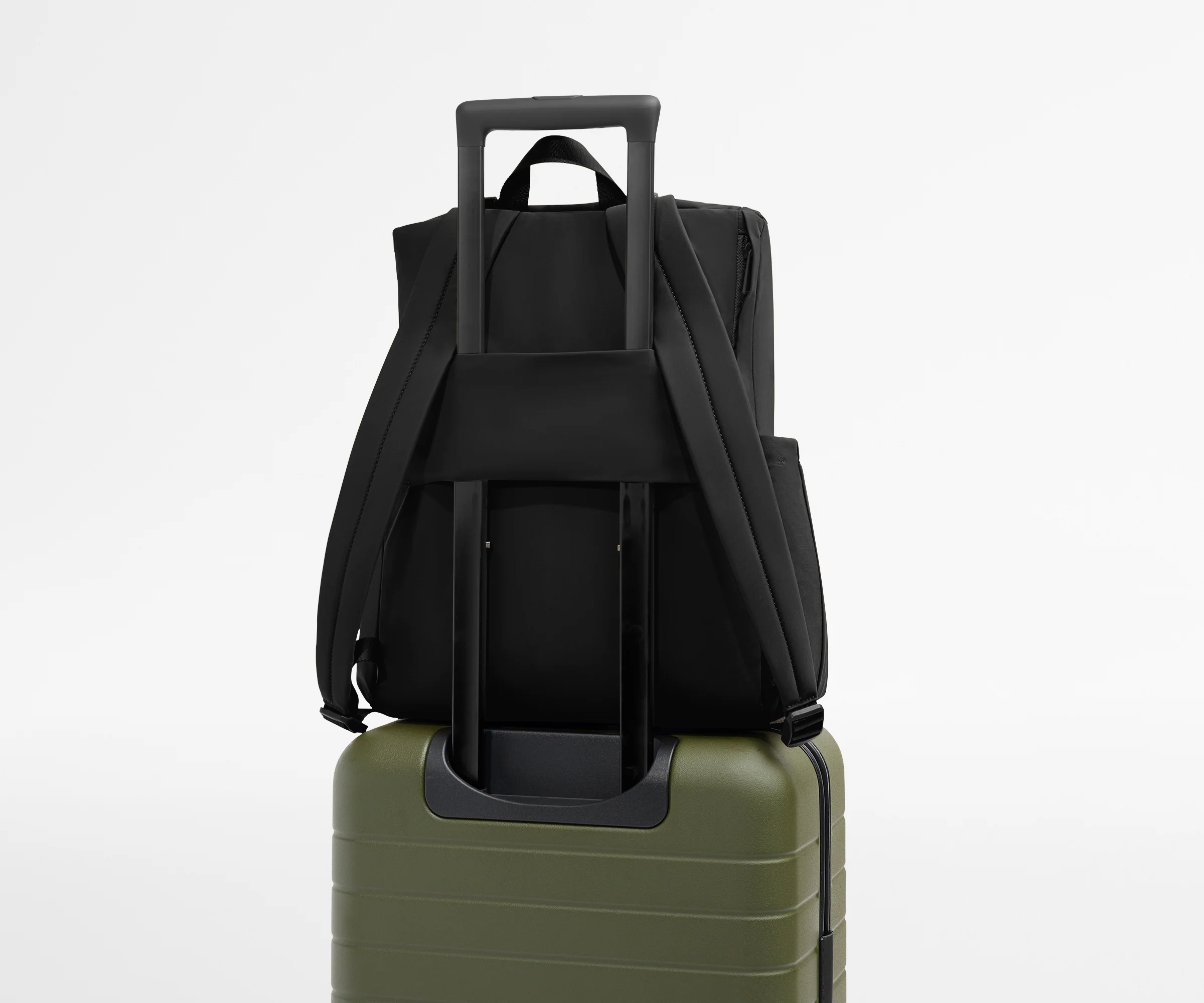 Featherlight Diaper Backpack in Jet Black