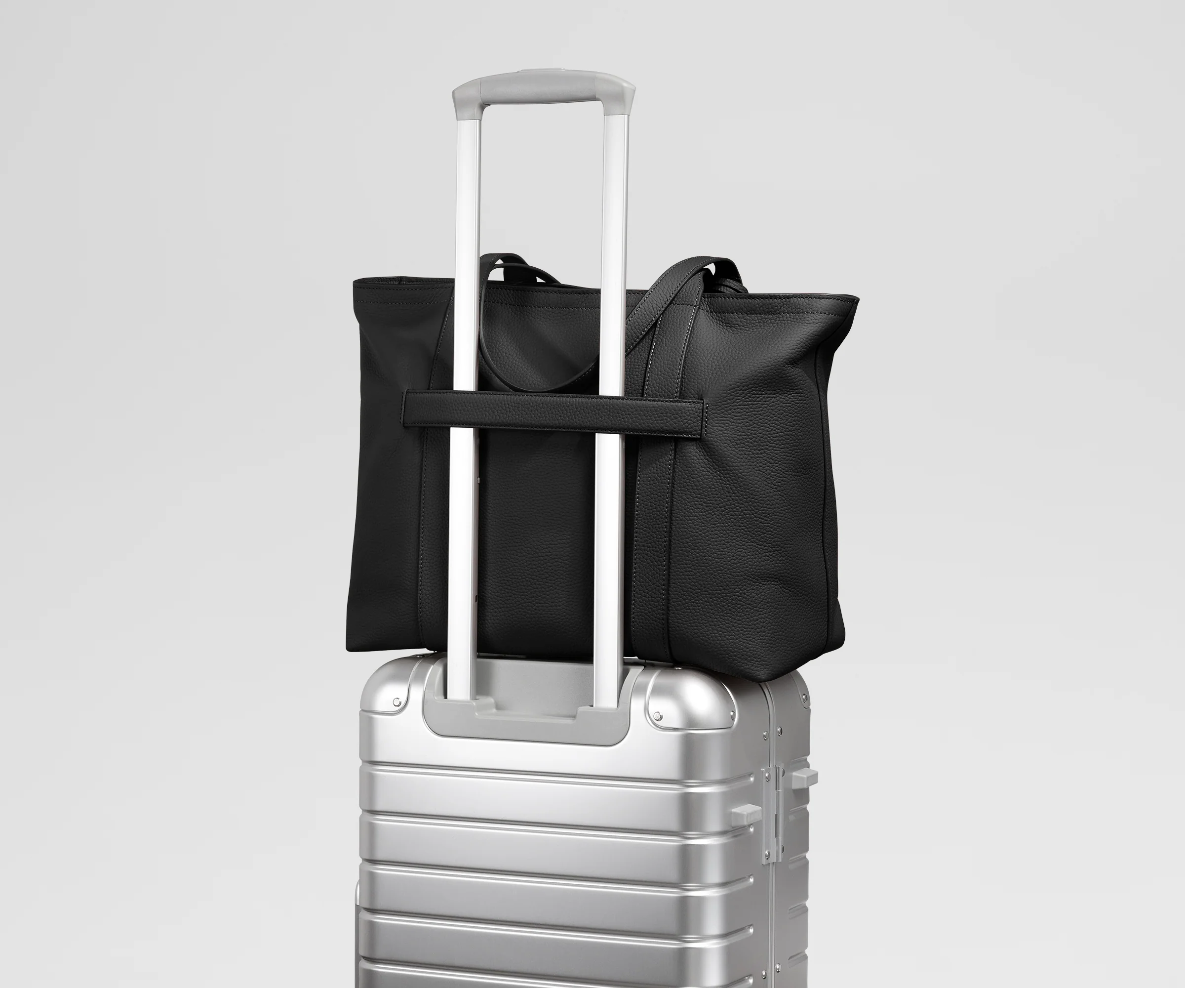 Leather Tote in Jet Black