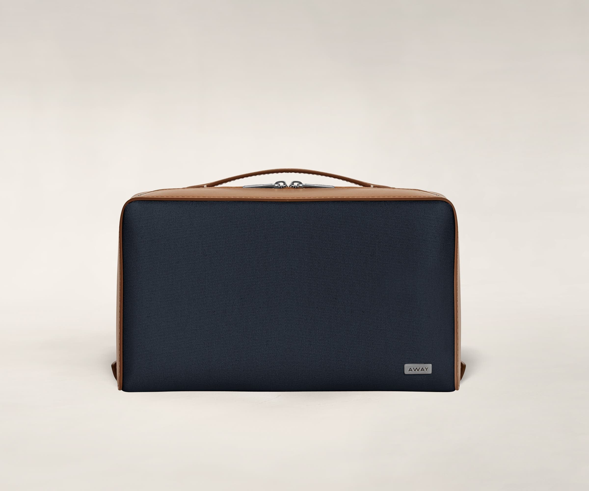 The Large Toiletry Bag | Marine