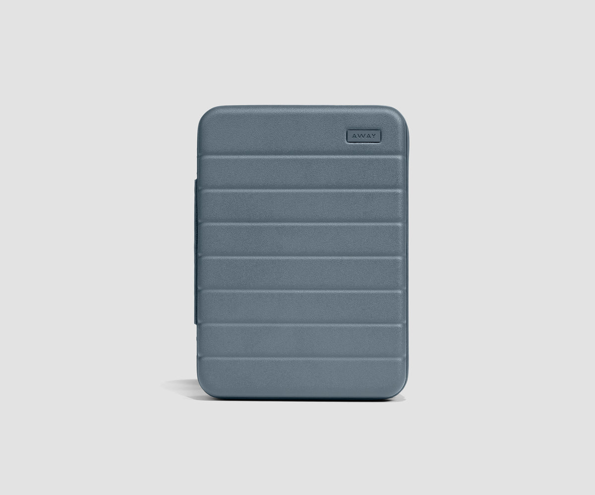 Medium Tech Case in Coast Blue