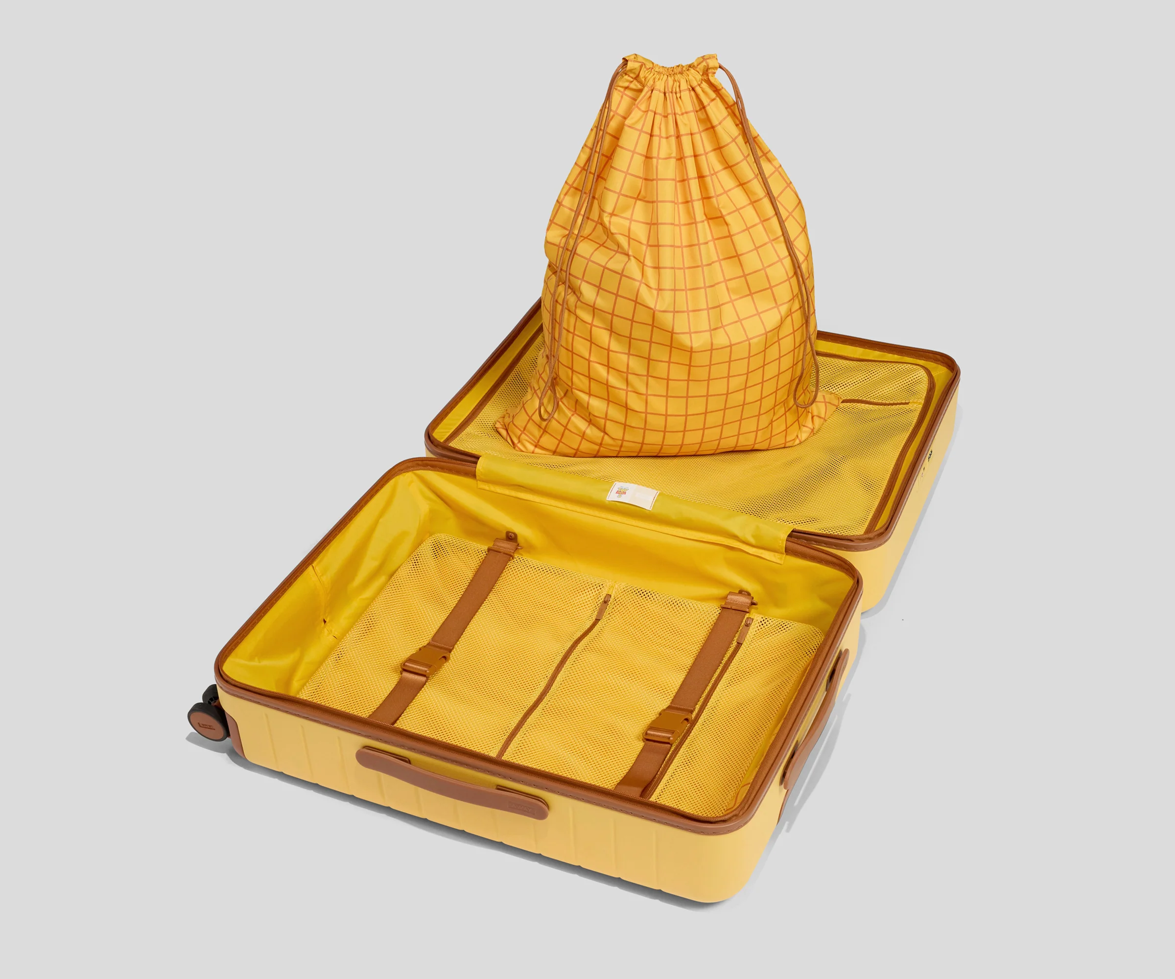 The Medium in Woody Yellow