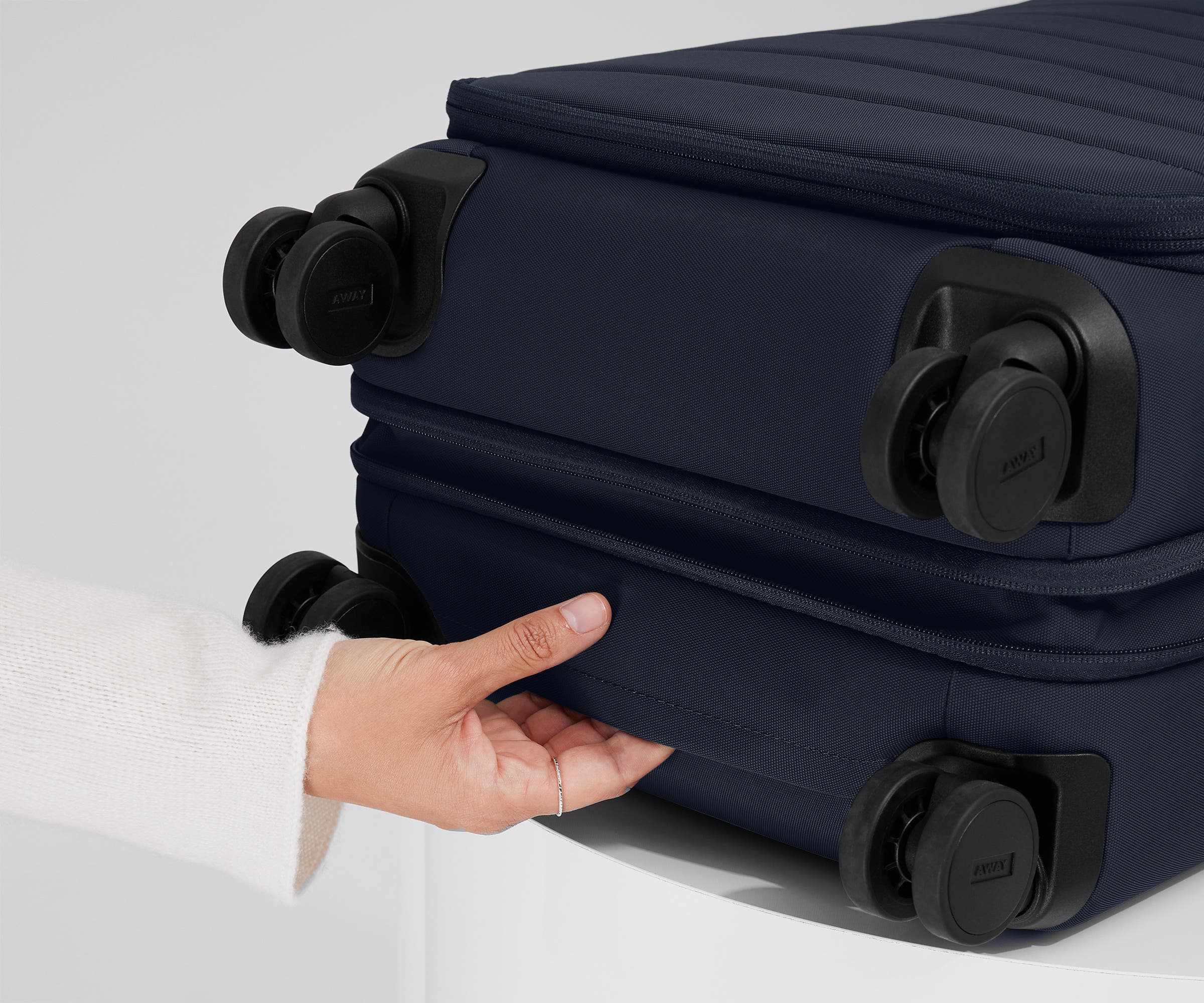 Underside grab handle